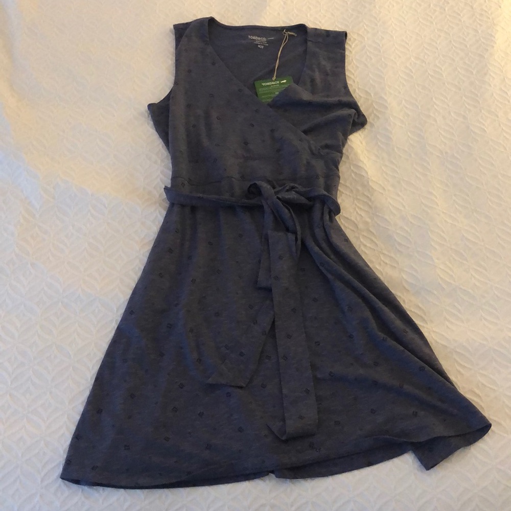 Toad&Co Sleeveless wrap dress ⭐️💙 BNWT